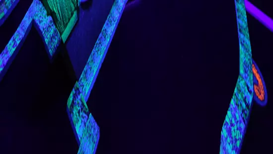 暗闇で光るミニパットコース