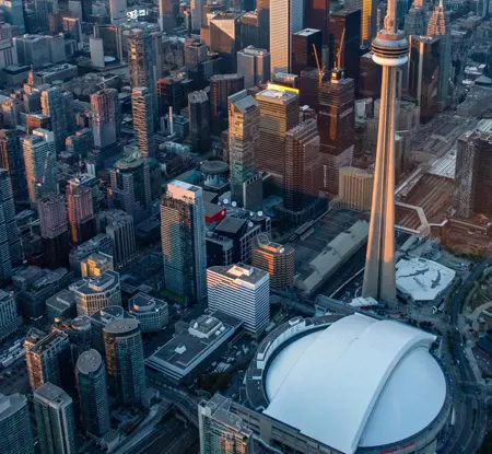 Vista aérea del CN Town y el Scotiabank Centre en el centro de Toronto.