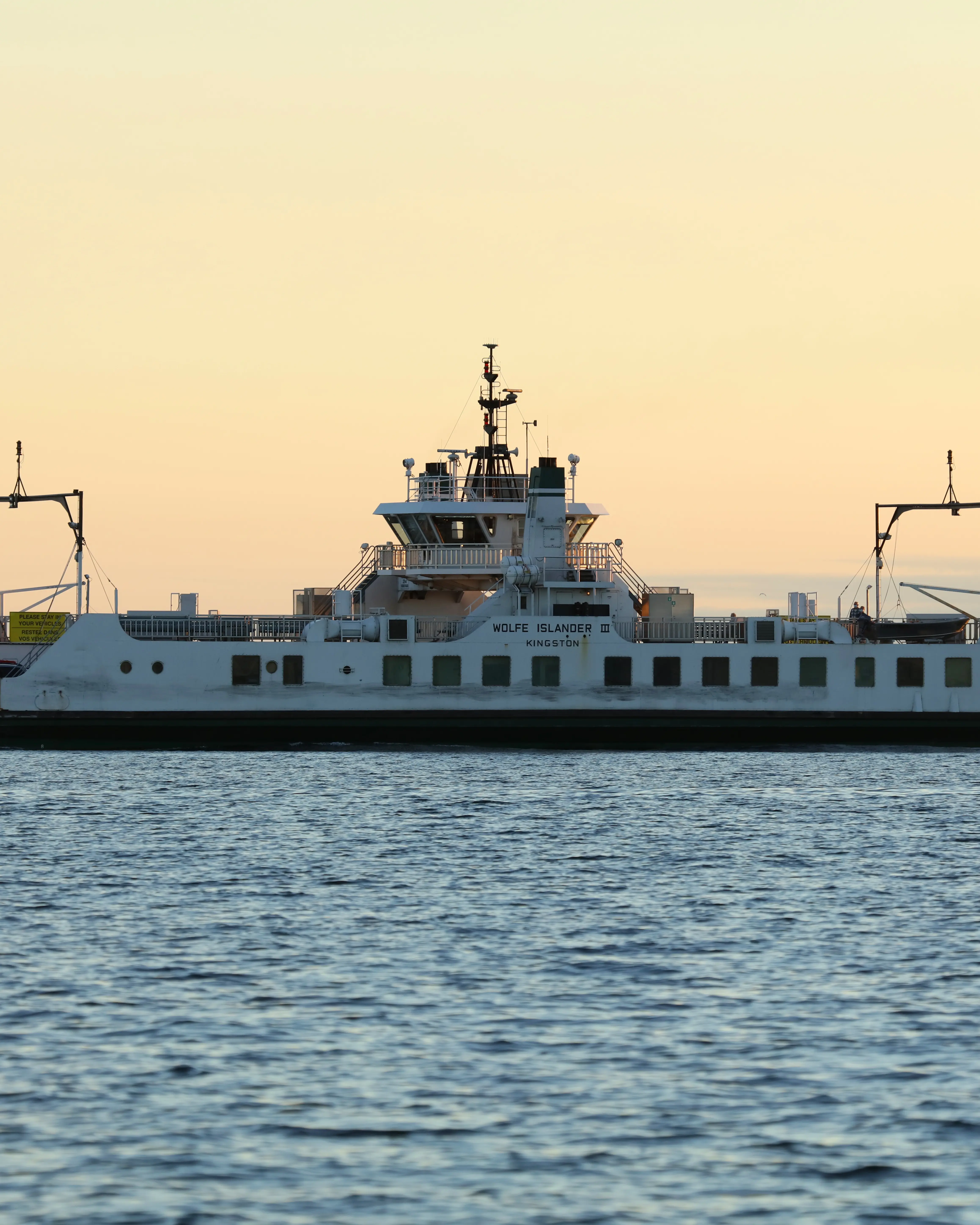 Le traversier de Wolfe Island sur le fleuve Saint-Laurent.