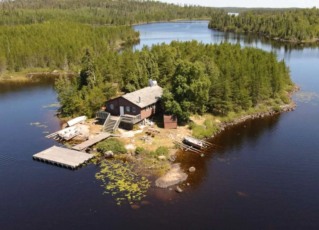 An Aerial perspective of a house on an island