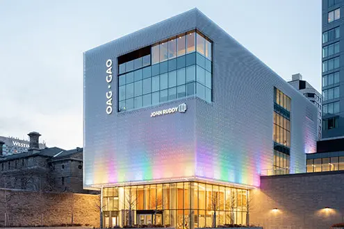  La façade de la Galerie d'art d'Ottawa