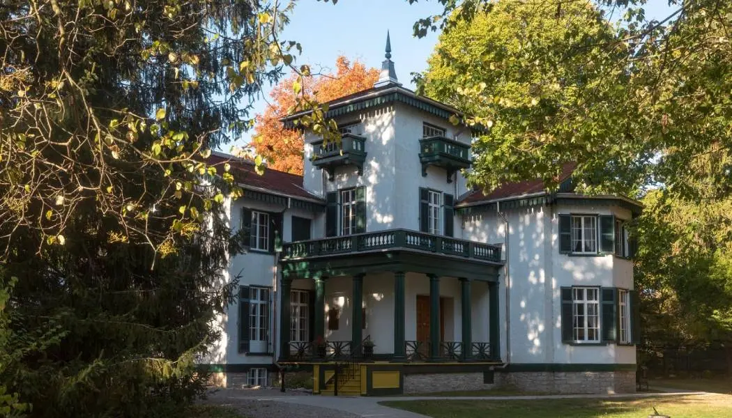 Front of Bellevue House National Historic Site, an Italian villa-style heritage home in Kingston.