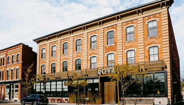 La façade du Royal Hotel